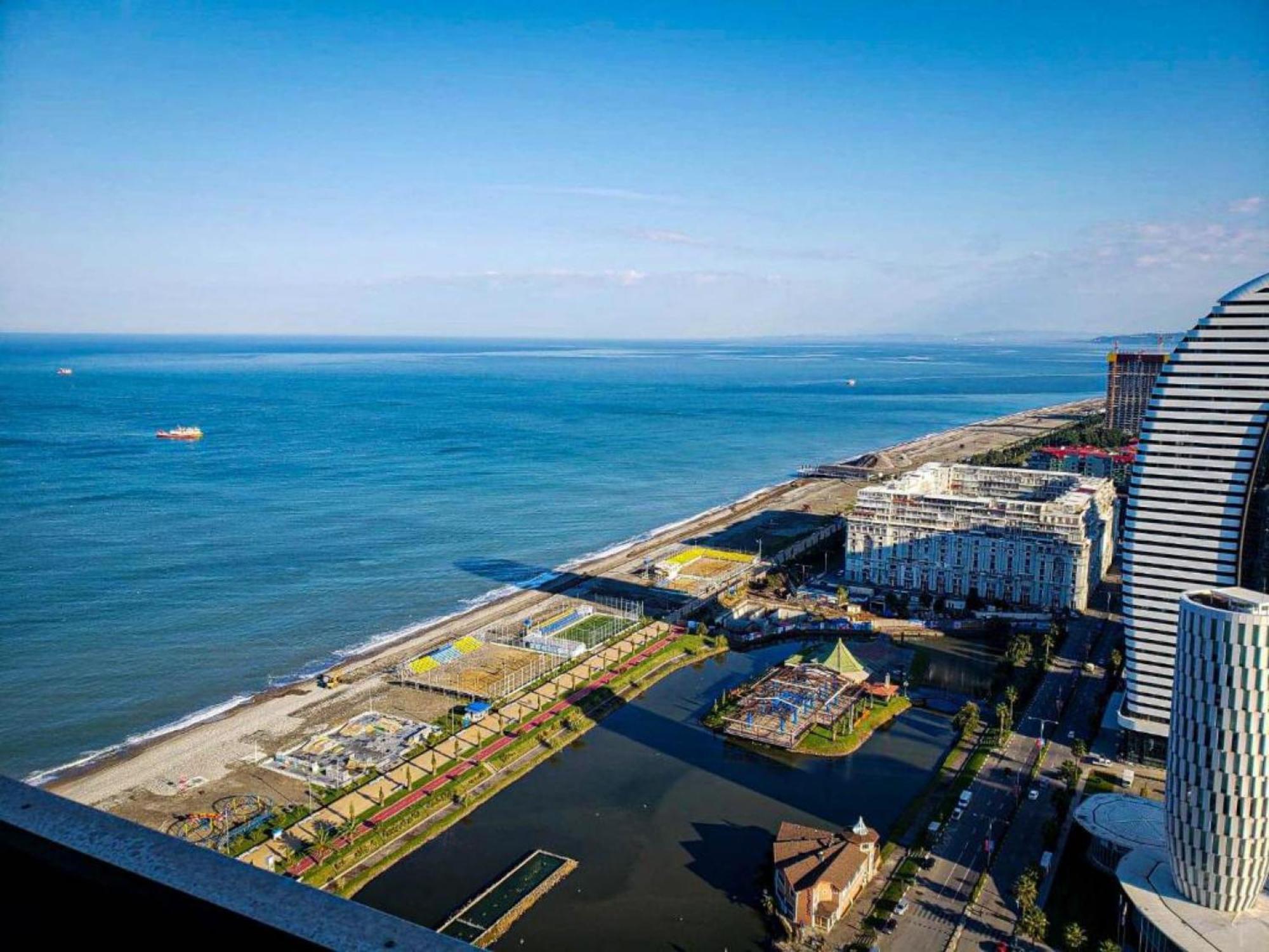 Orbi City Sea View Aparthotel Batumi Exterior foto