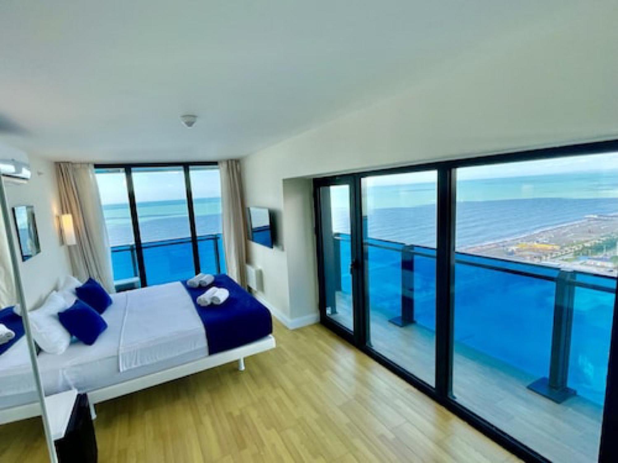 Orbi City Sea View Aparthotel Batumi Exterior foto