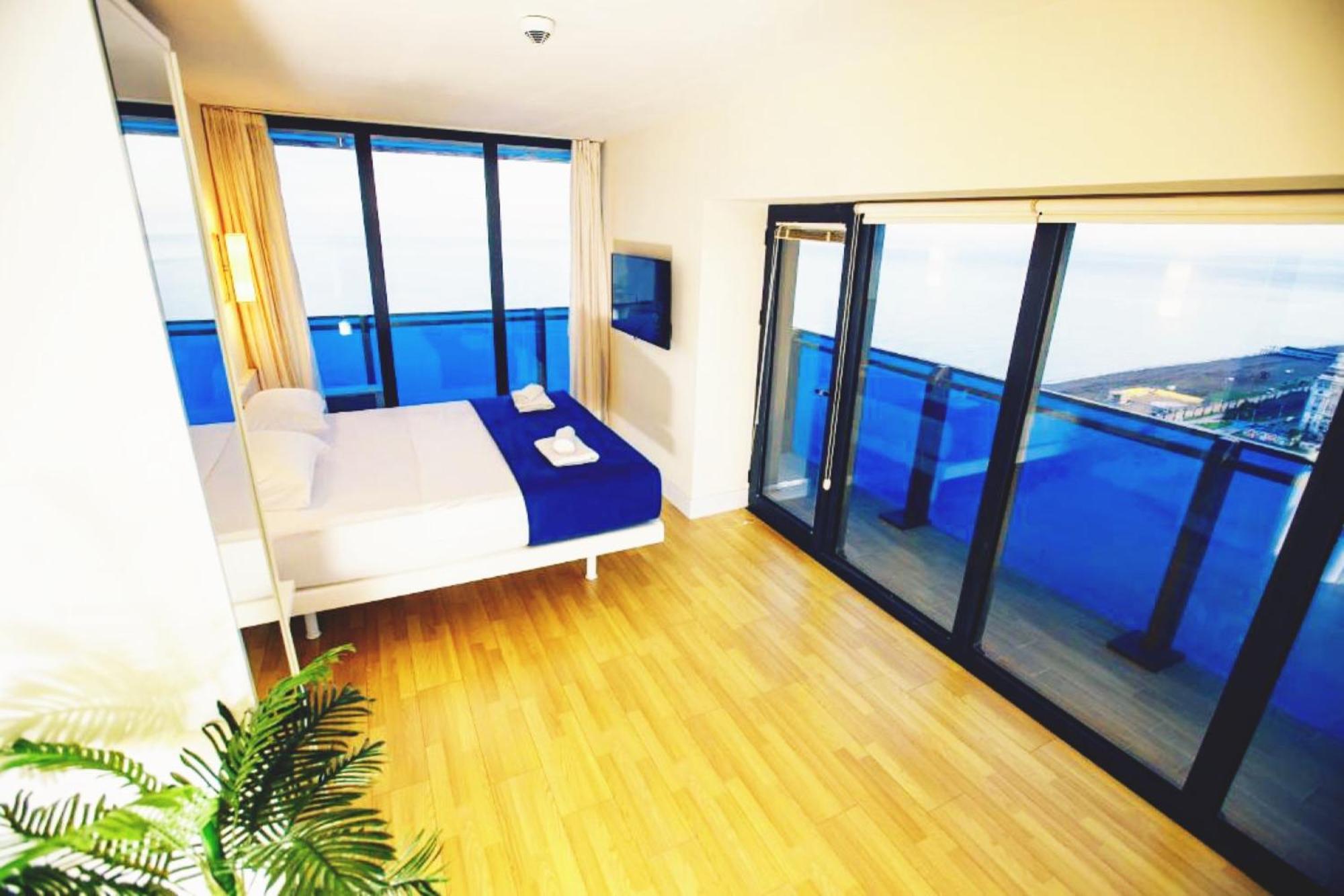 Orbi City Sea View Aparthotel Batumi Exterior foto