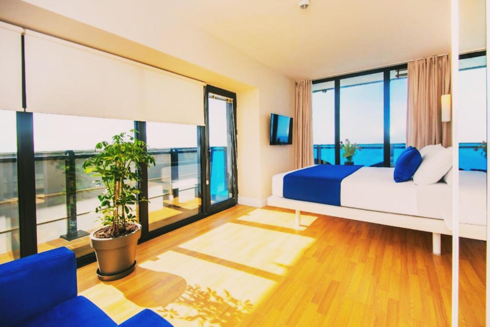 Orbi City Sea View Aparthotel Batumi Exterior foto